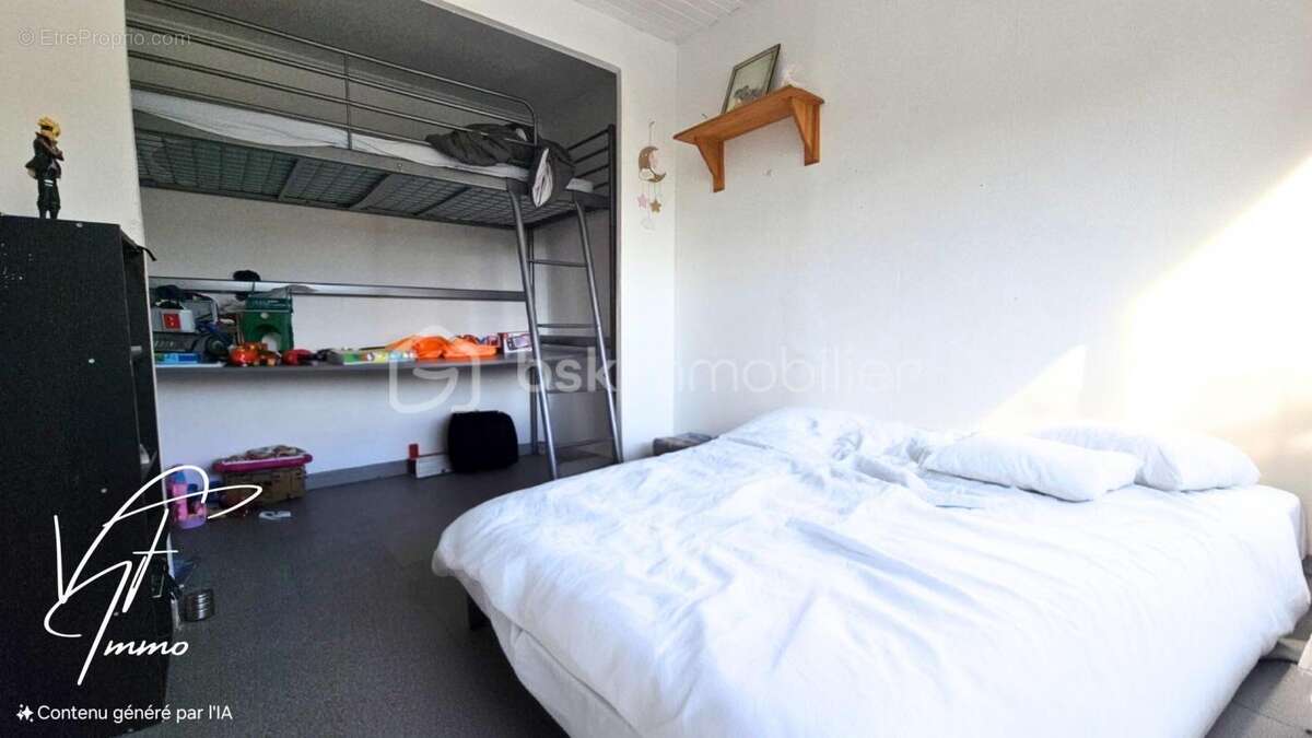 Maison à LE CASTELLET