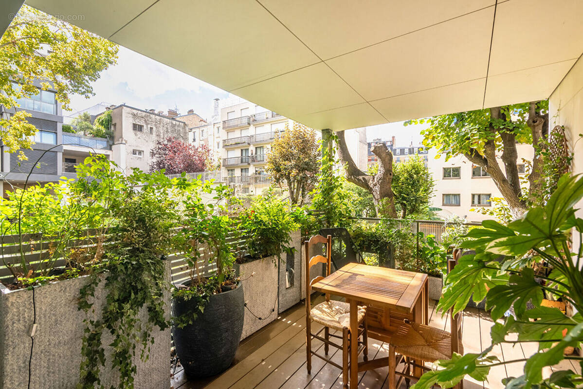 Appartement à PARIS-15E