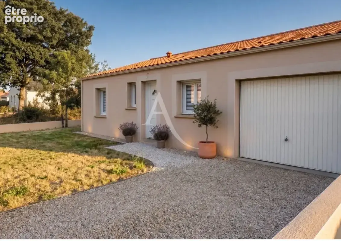 Photo Maison à La Roche-Sur-Yon au prix de 232 500€