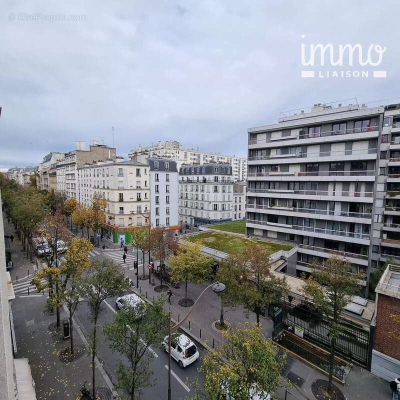 Appartement à PARIS-18E