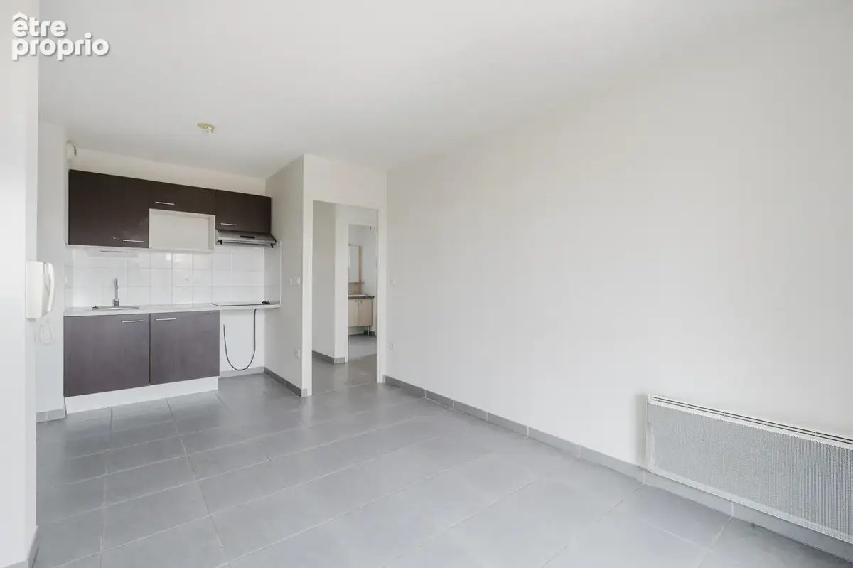 En exclusivité ! Découvrez cet appartement T3 de 54 m2, situé au 1er étage, secteur Lalande. - photo 5