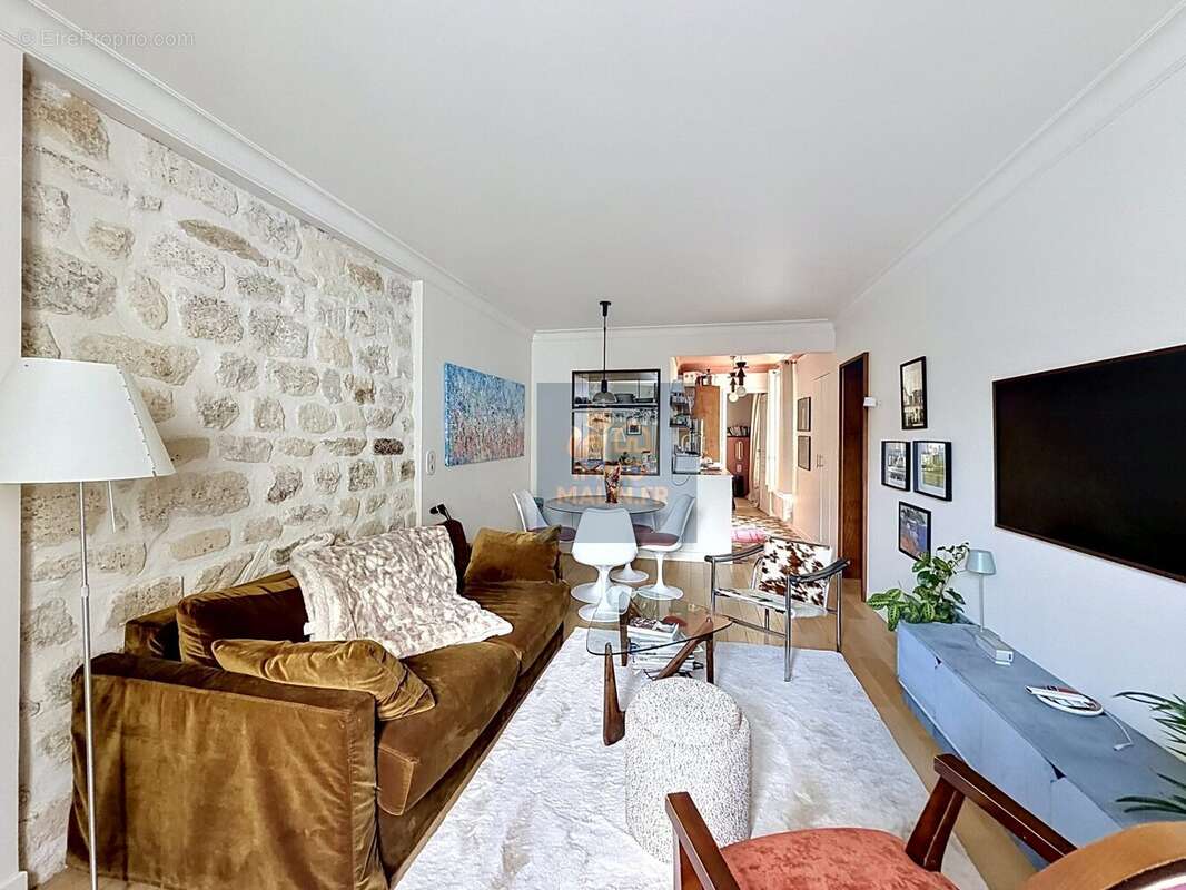 Appartement à PARIS-11E