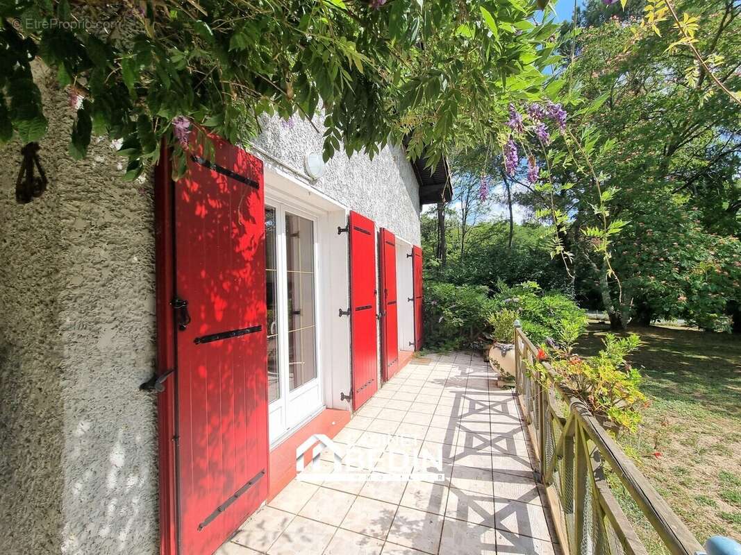 Maison 230 m² à Cabanac-Et-Villagrains  - photo 8
