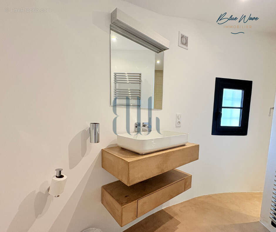 Maison à PLAN-DE-LA-TOUR