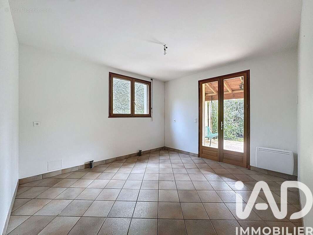 Photo 9 - Maison à VERZEILLE