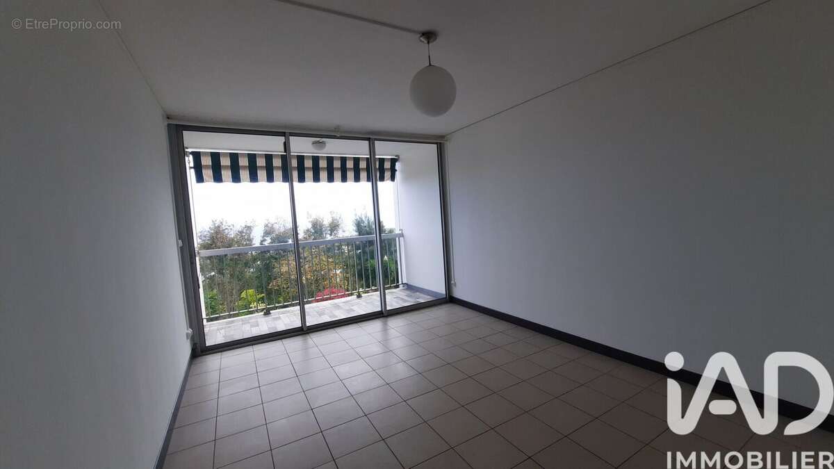 Photo 3 - Appartement à SAINT-DENIS