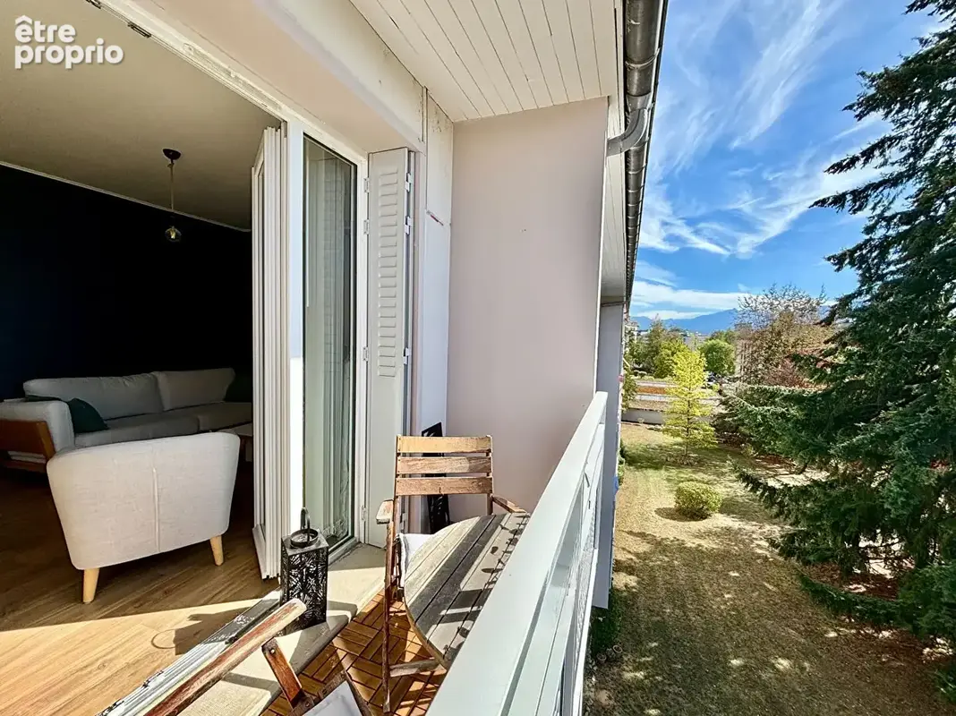 Quartier des Pommaries, T3 en dernier étage avec balcon - photo 2