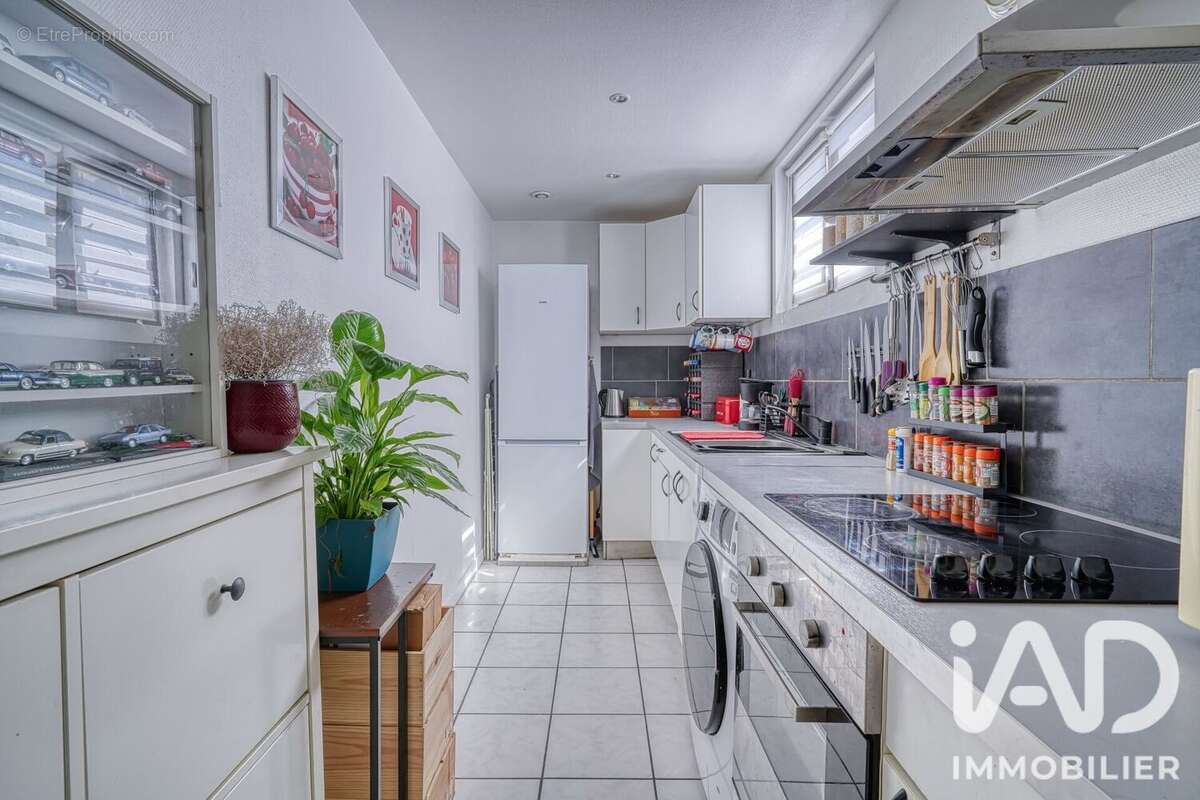 Photo 3 - Appartement à SAINT-GERMAIN-LES-CORBEIL