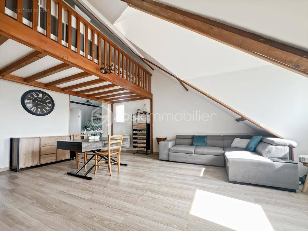 Appartement à ETRECHY