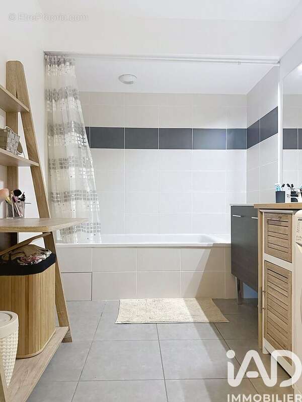 Photo 7 - Appartement à LENTILLY