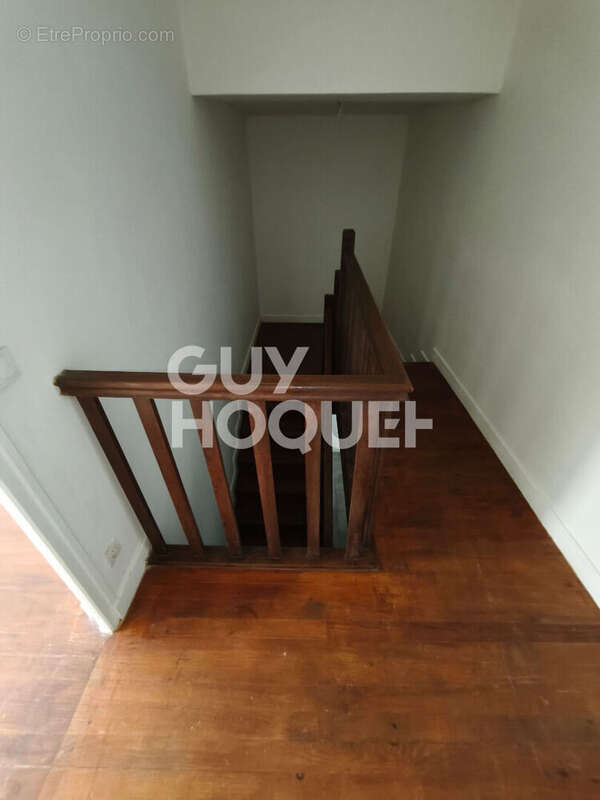 Appartement T3 de 84 m2 et cour de 33m² - photo 5