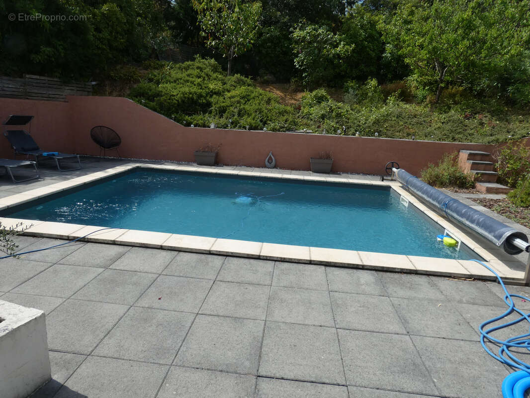 Villa familale avec piscine et exceptionnel garage de 147 m2 - photo 15