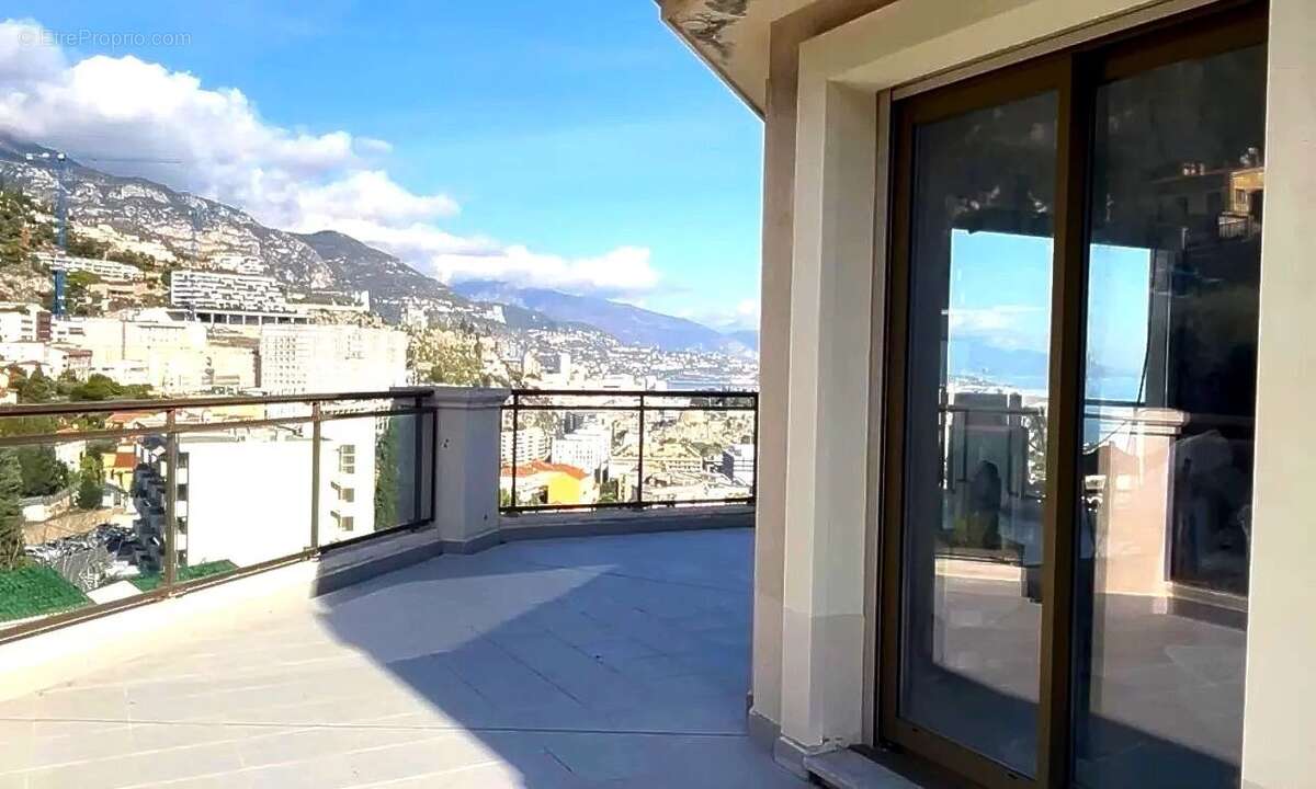 Appartement à CAP-D'AIL