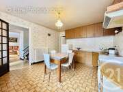 Maison à SAINT-LAURENT-SUR-GORRE