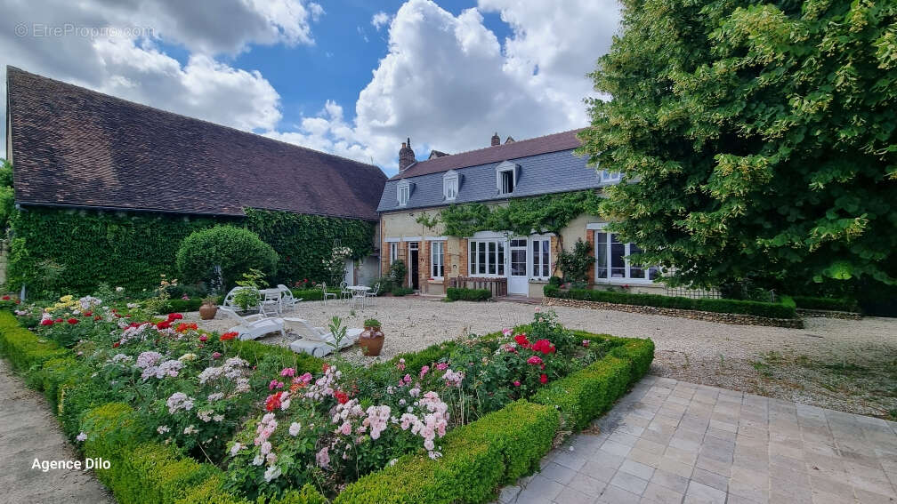 Maison à SAINT-FLORENTIN