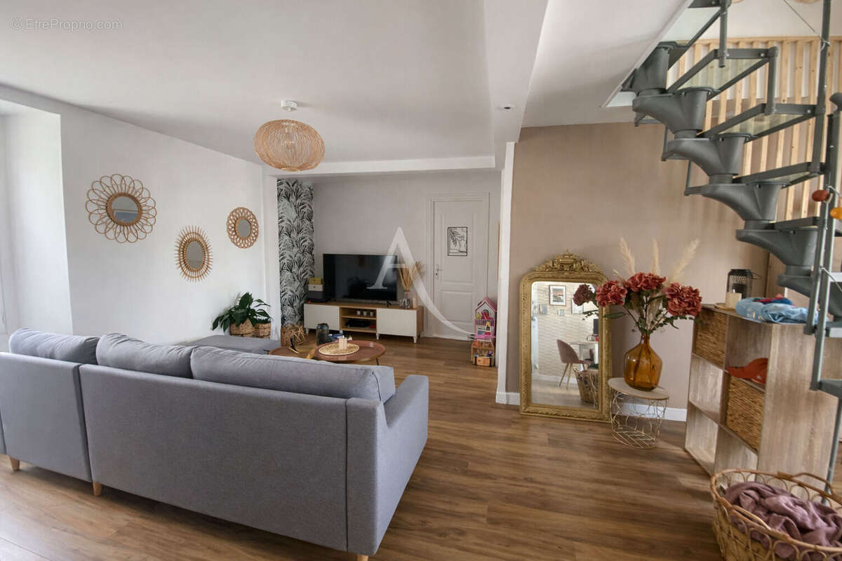Appartement à NOZAY