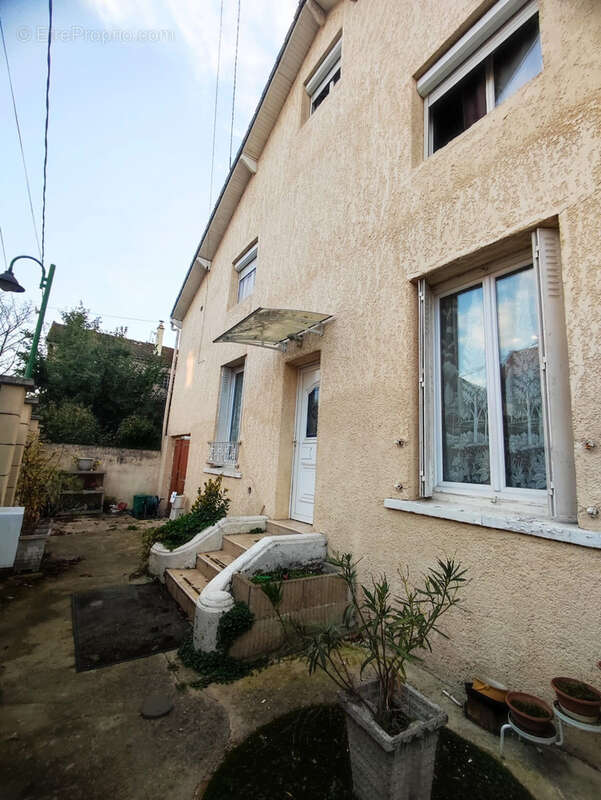 Maison à AULNAY-SOUS-BOIS