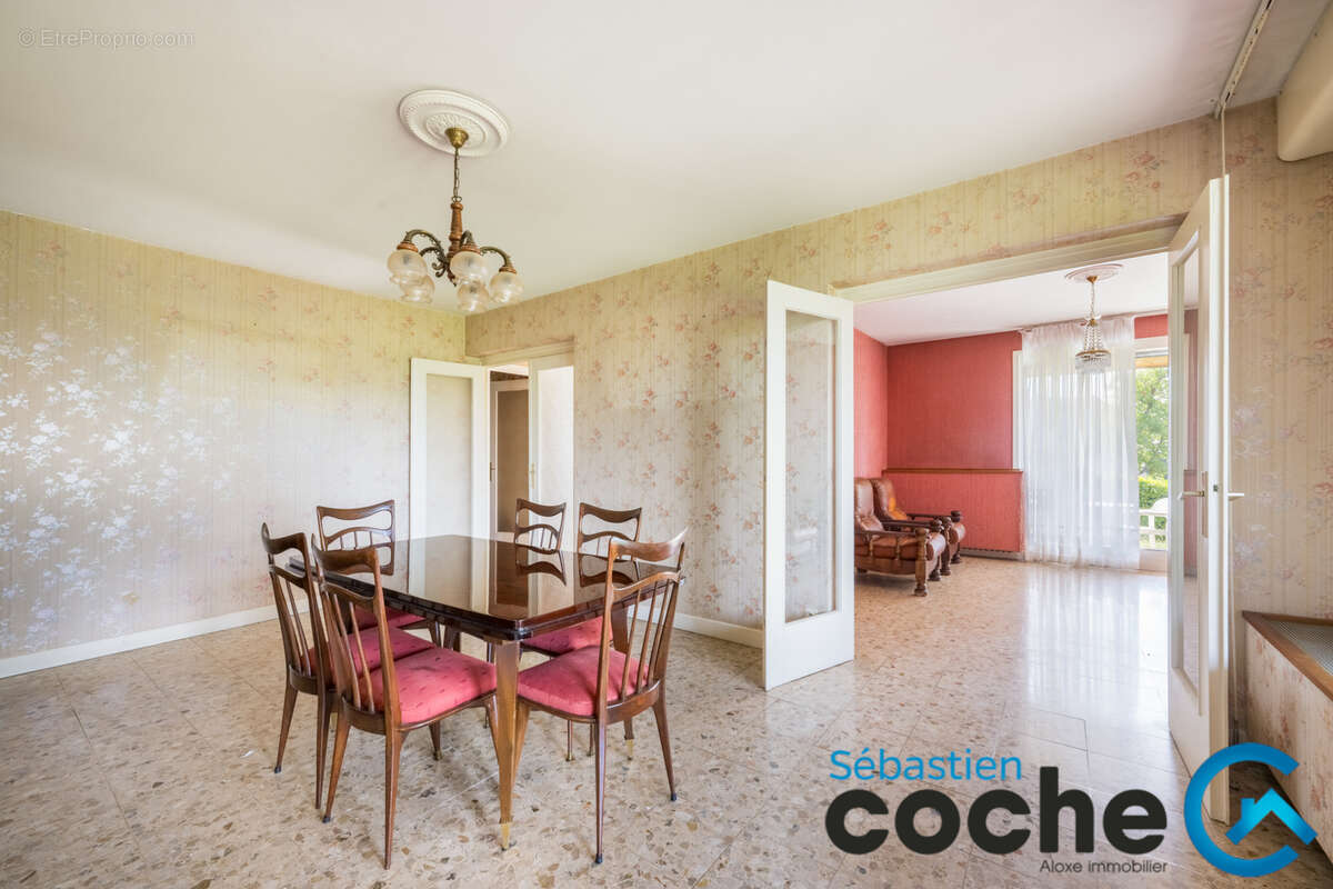 Charly   Maison d'architecte, vue exceptionnelle, potentiel rare - photo 5