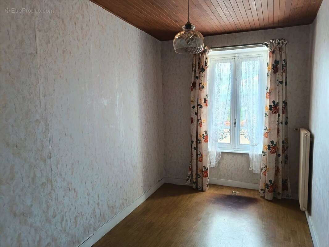 Maison à LE BROC