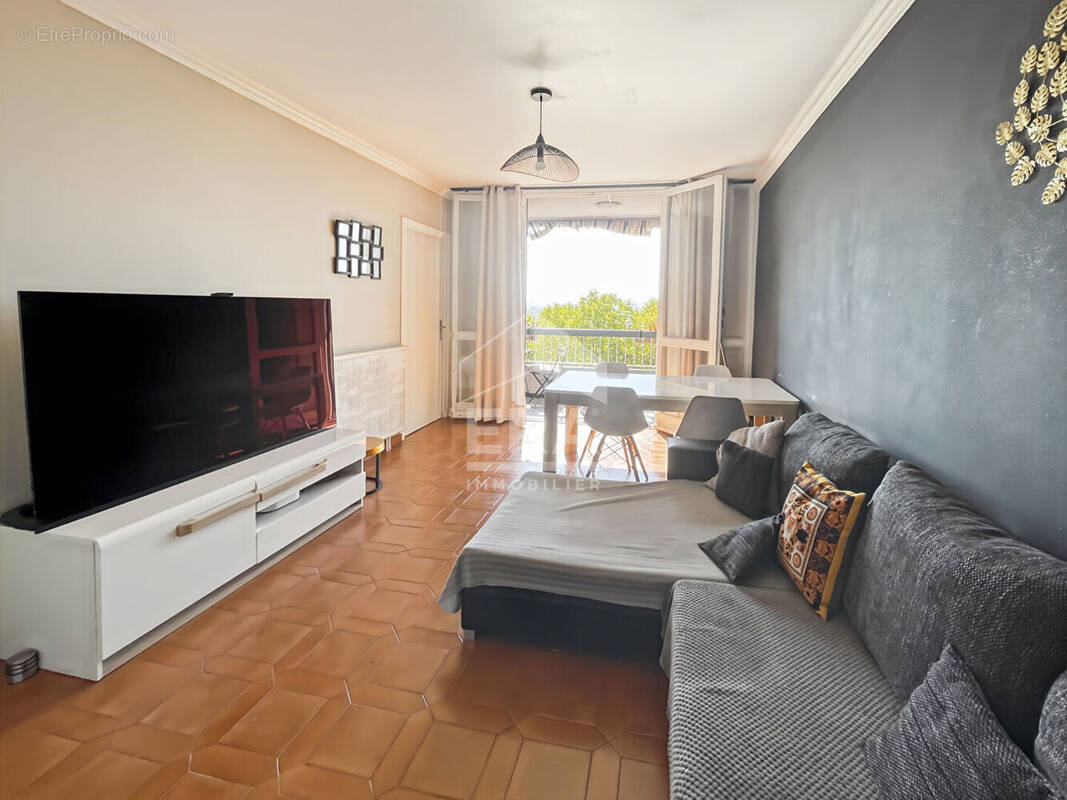 Appartement à MARSEILLE-15E