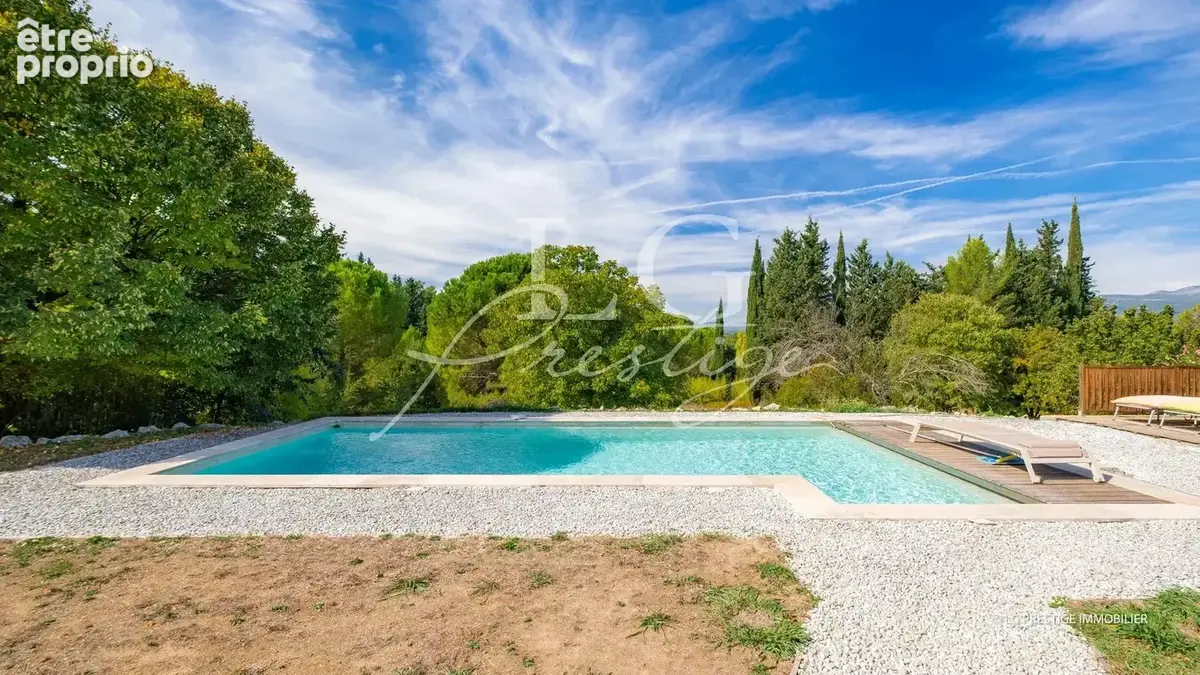 Montauroux – villa contemporaine de 223 m², vue dégagée & piscine - photo 13