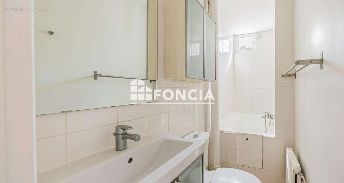 Appartement à PARIS-12E