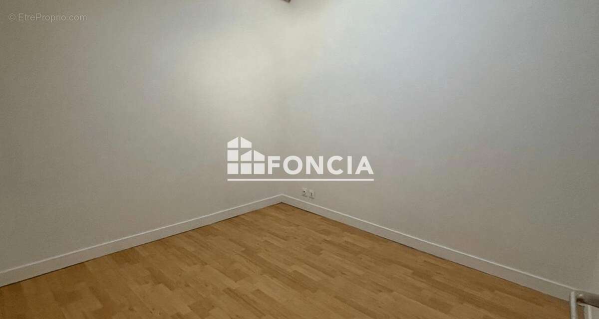 Appartement à LE RAINCY