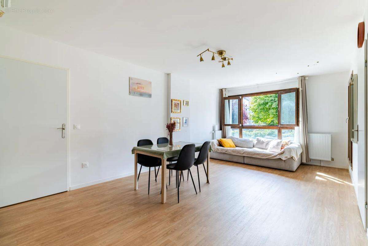 Appartement à SAINT-DENIS