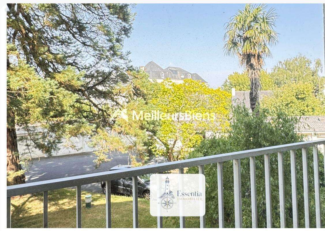 Exclusivité Auray – Appartement T4 de 78 m² avec loggia, vue parc, cave et parking - photo 7