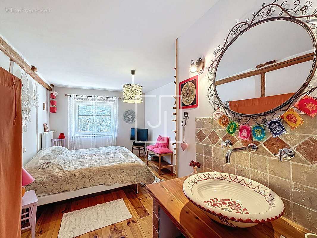 À vendre maison de caractère, 10 pièces à Jausiers (04850) - photo 19