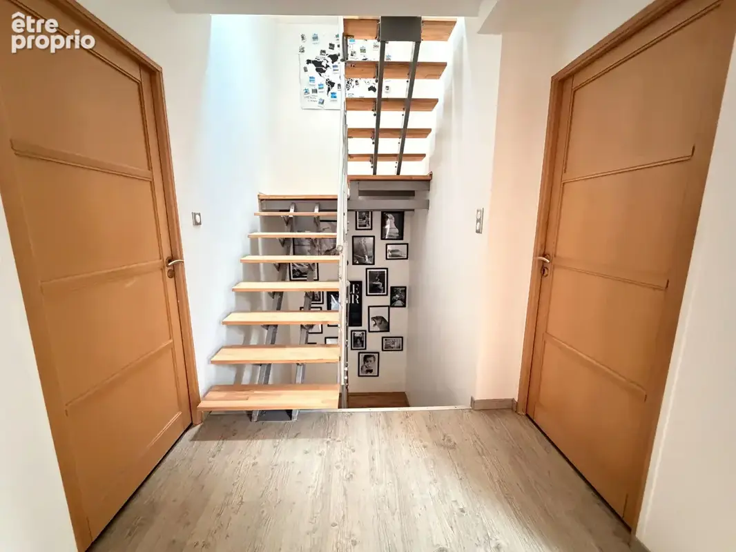 Pavillon familial de 182 m²  - 5 chambres - sous-sol complet - photo 5