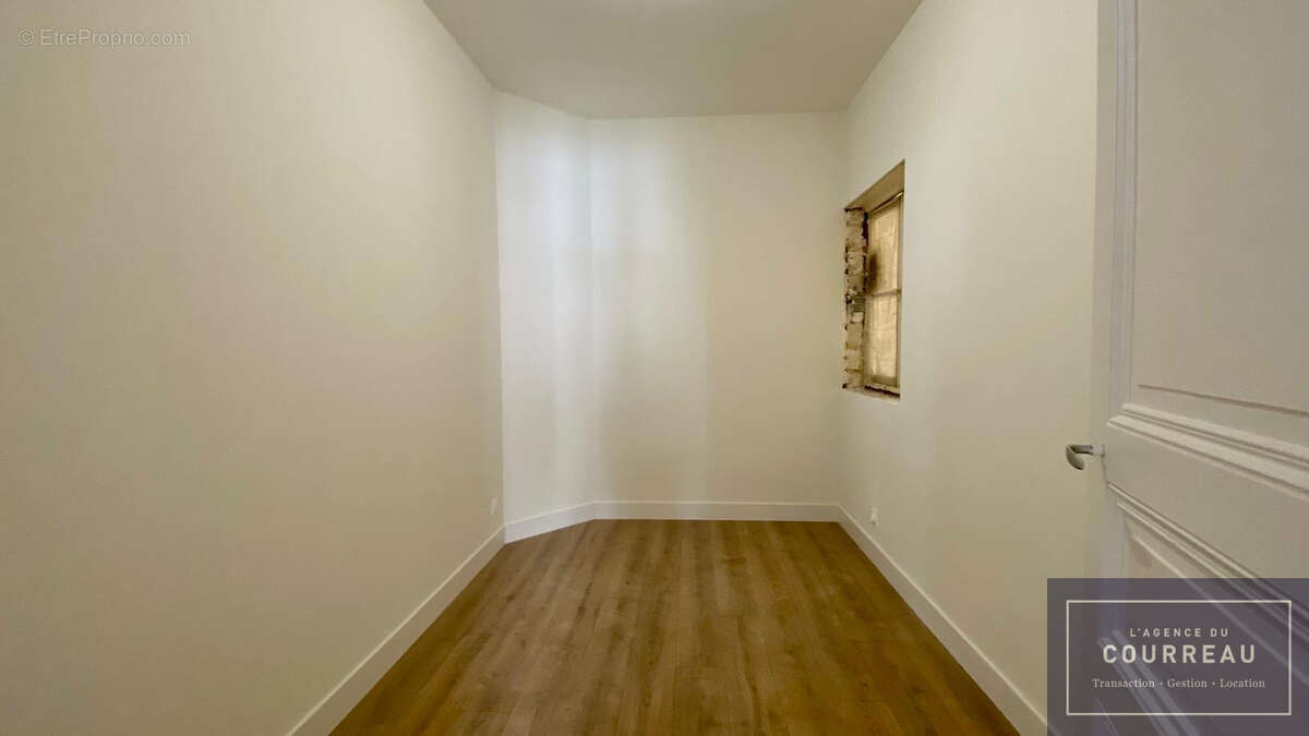 Montpellier   F3 de 83 m2 à Rénover dans Immeuble de Caractère - photo 16