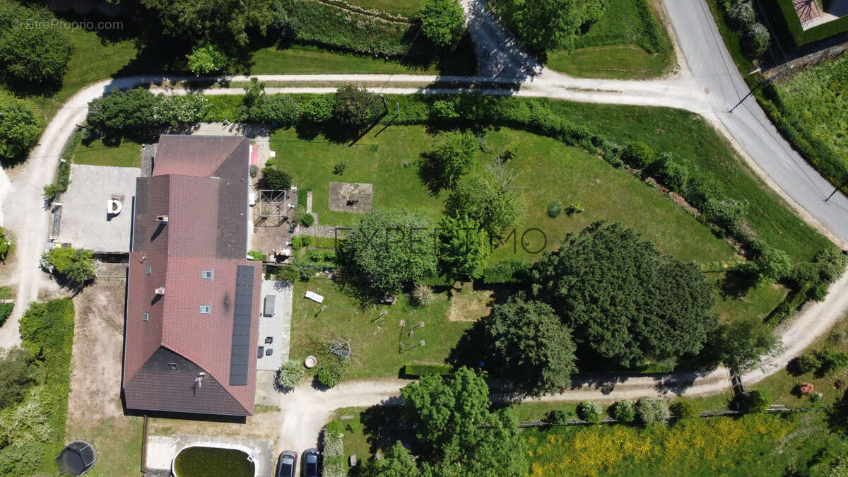 Maison à BANTANGES