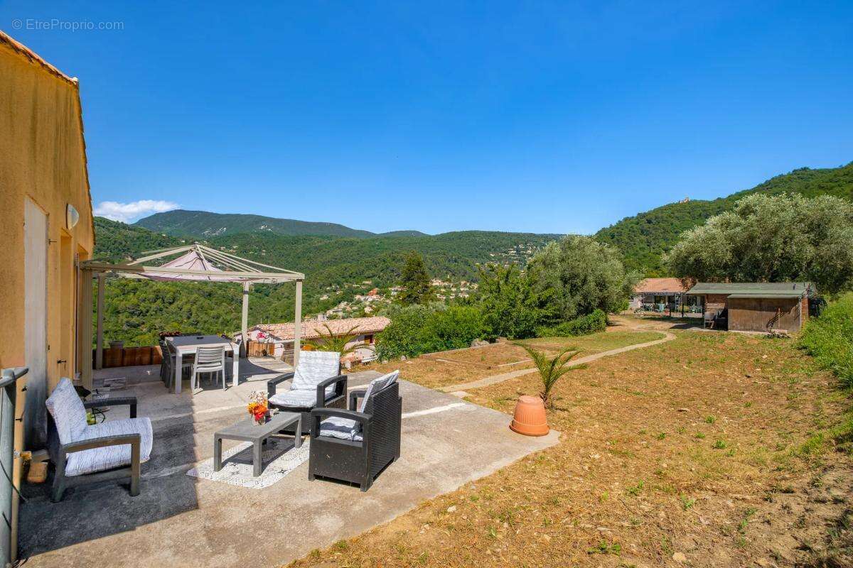 Maison de 6 pièces de 139 m² à Saint-Blaise - photo 5