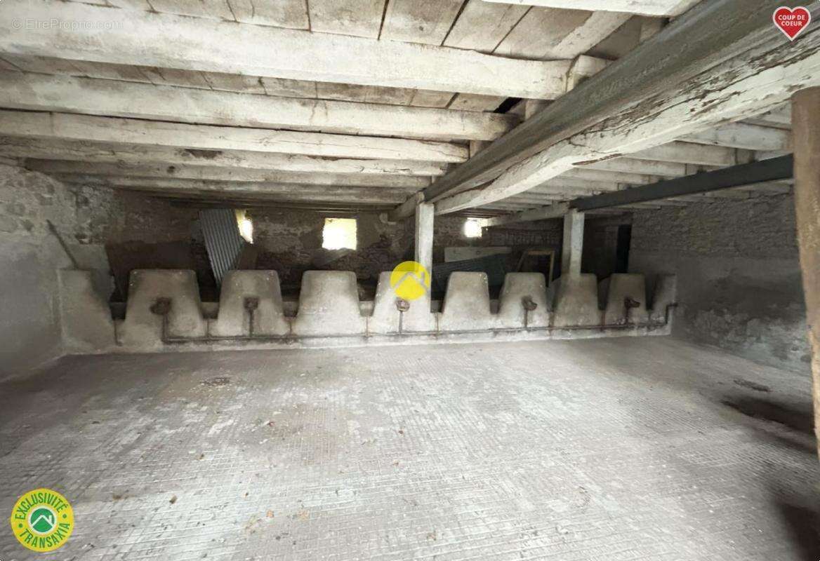 Maison à BENEVENT-L'ABBAYE