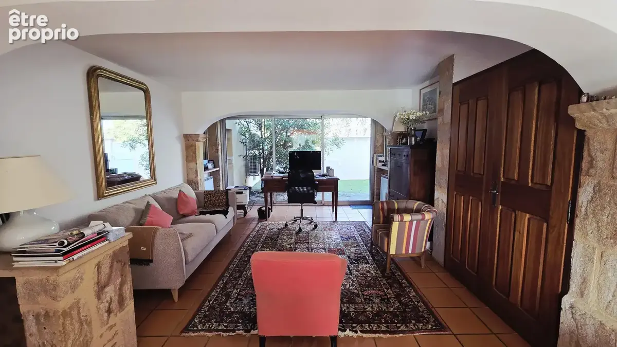 Narbonne   mas de caractère 250 m2 sur 1,78 ha avec bassin - photo 9
