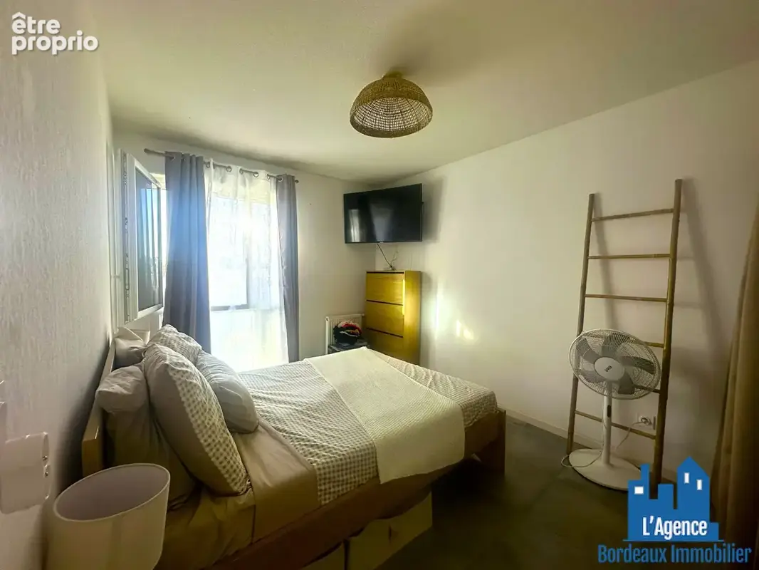 Exclusivité !!! bruges - tasta - appartement type 2 - dernier etage - terrasse - parking couvert - cellier - vendu loué - sébast - photo 5