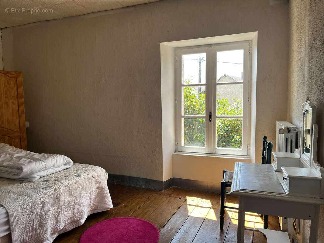 Maison à MIREBEAU