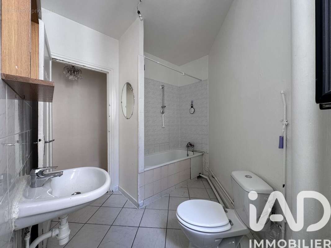 Photo 5 - Appartement à PARIS-18E