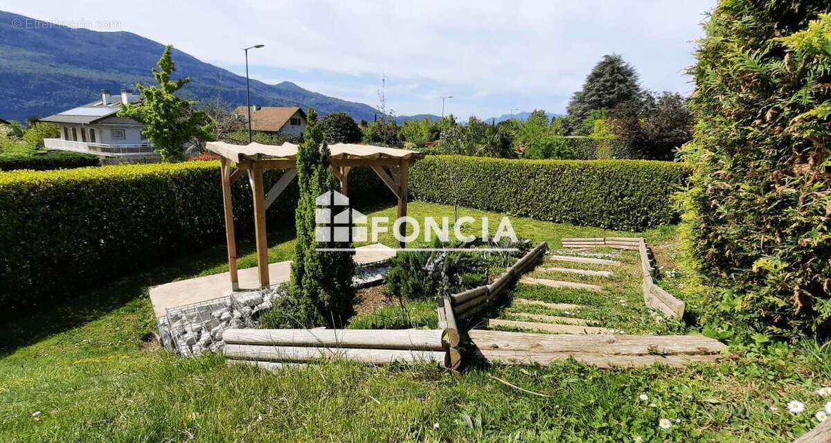 Maison à BRISON-SAINT-INNOCENT