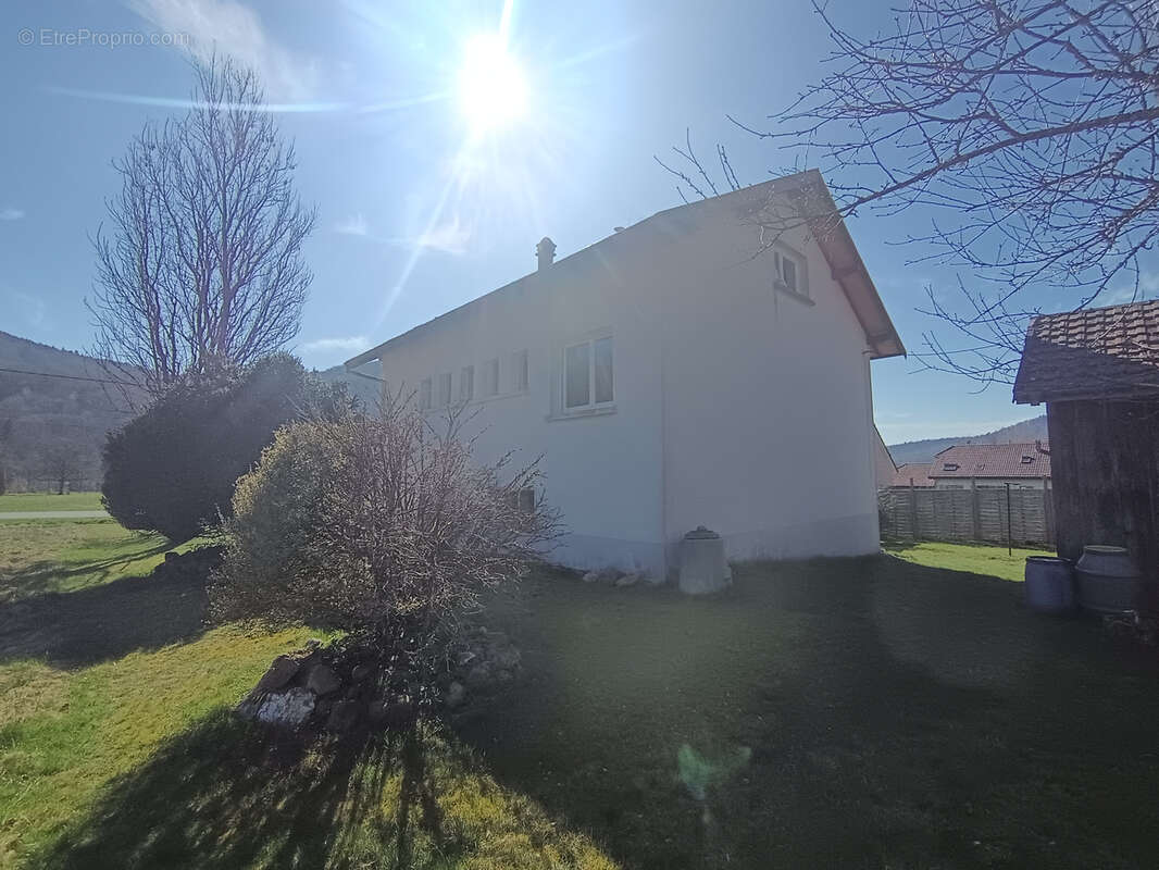Maison de village avec 4 chambres à vendre 210000 € à Lepuix - photo 4