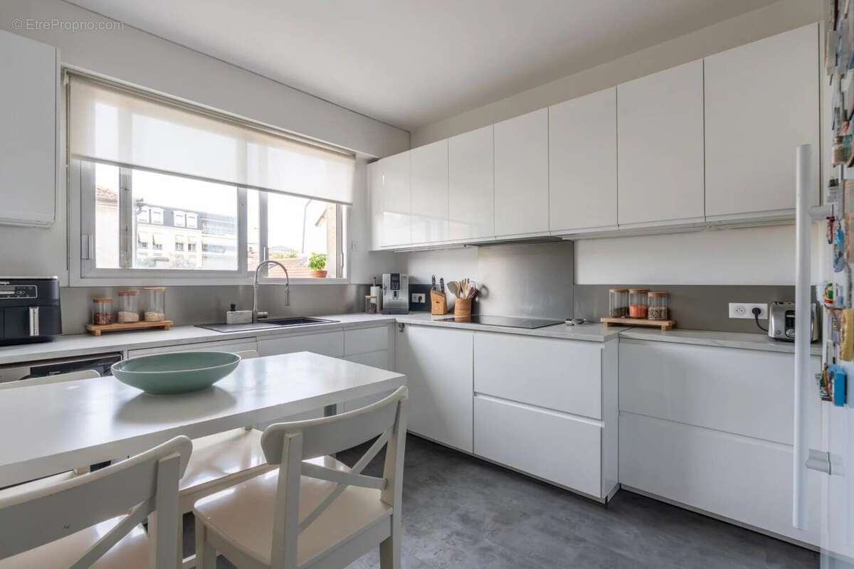 Appartement à LE PERREUX-SUR-MARNE