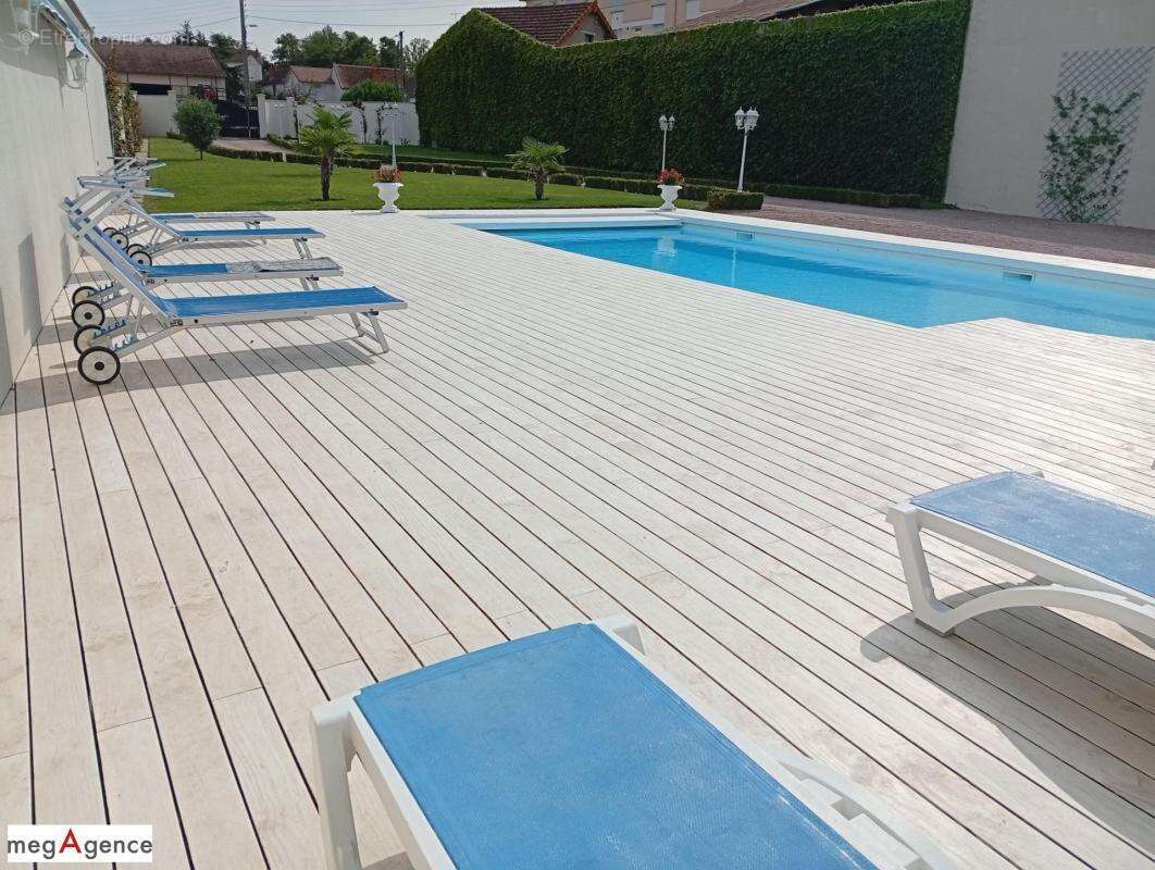 Maison 5 chambres, piscine garage cave puit - photo 13