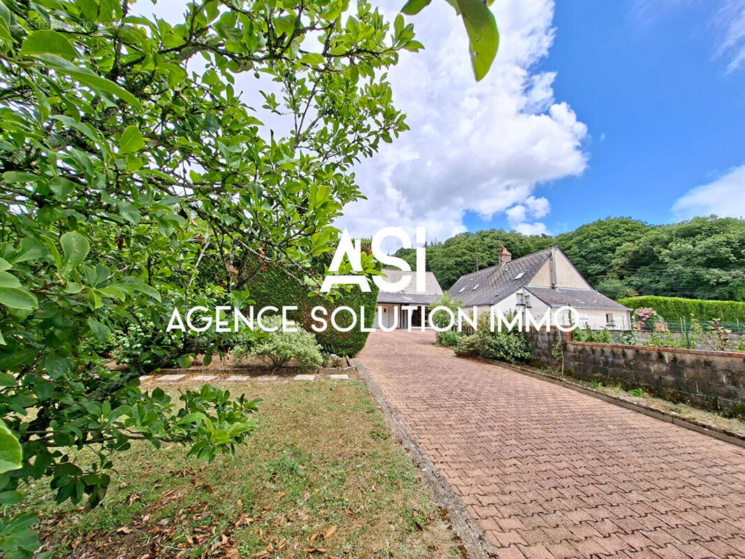 Maison à TORCE-VIVIERS-EN-CHARNIE