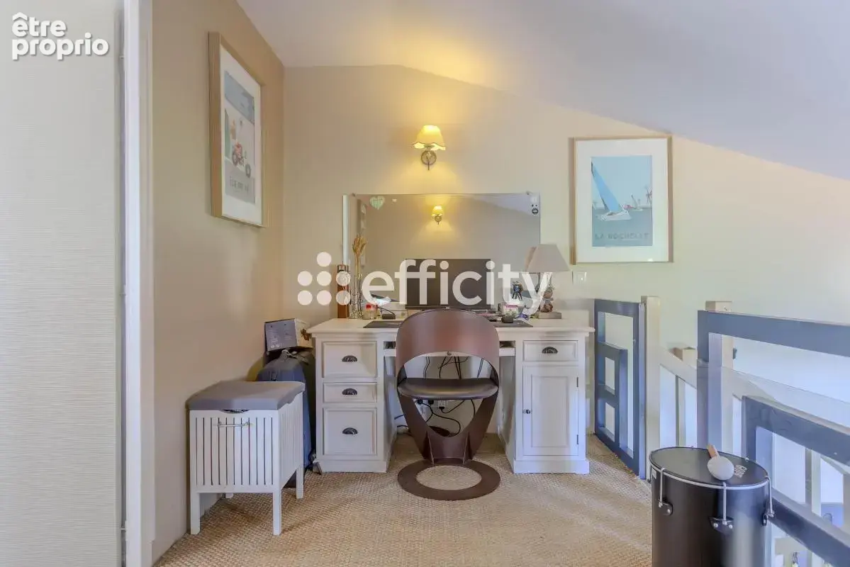 Maison 130 m² à Saint-Xandre  - photo 15