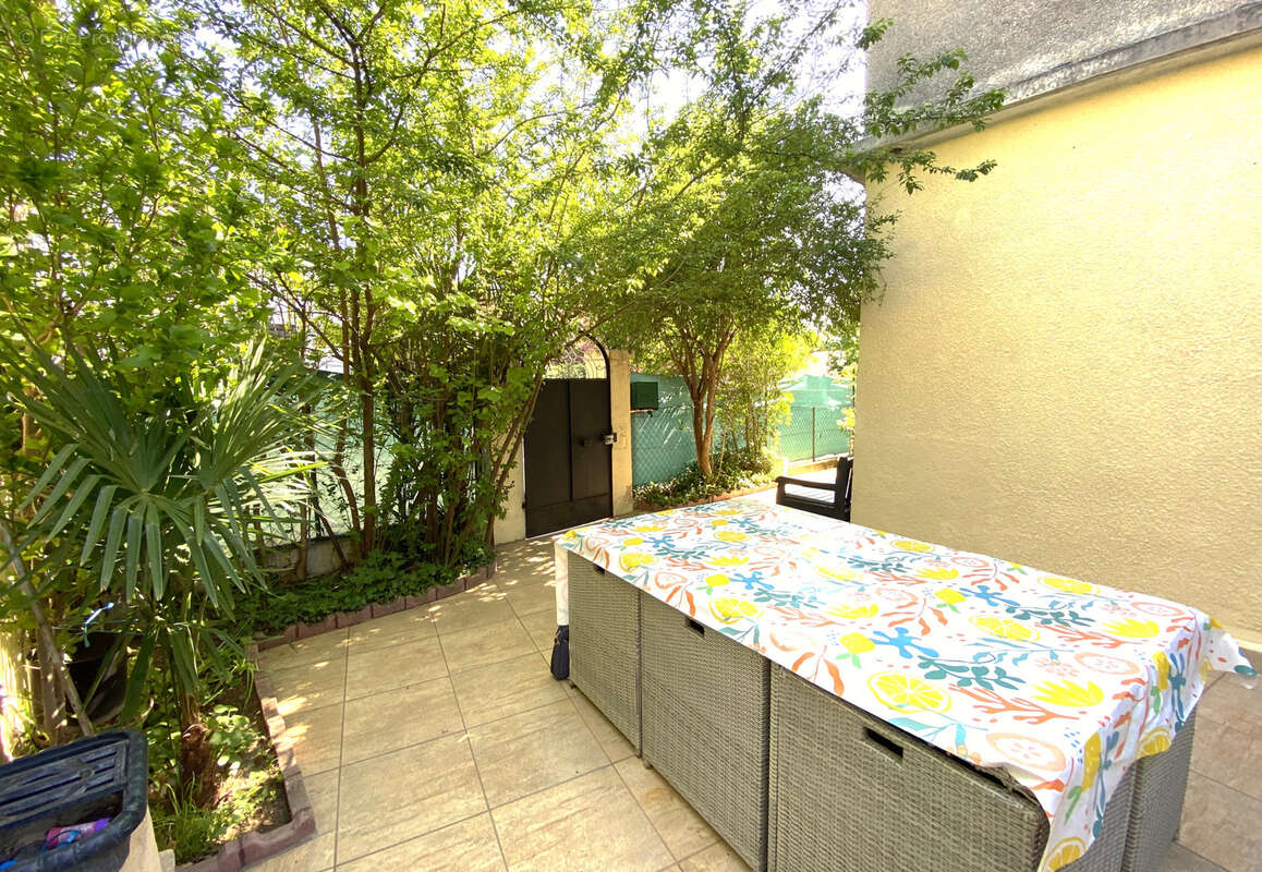 Appartement à NYONS