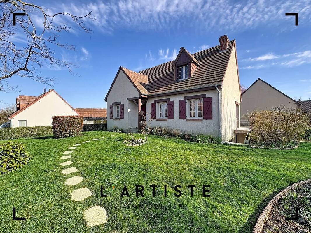 Maison à SAINT-PIERRE-DU-BOSGUERARD