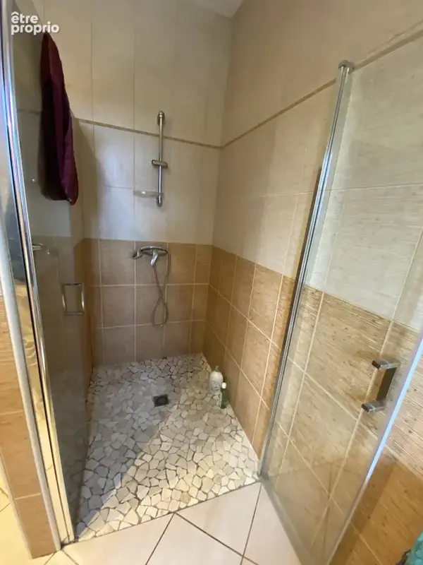 Annonay, maison familiale de 172m2 sur sous-sol complet - photo 7