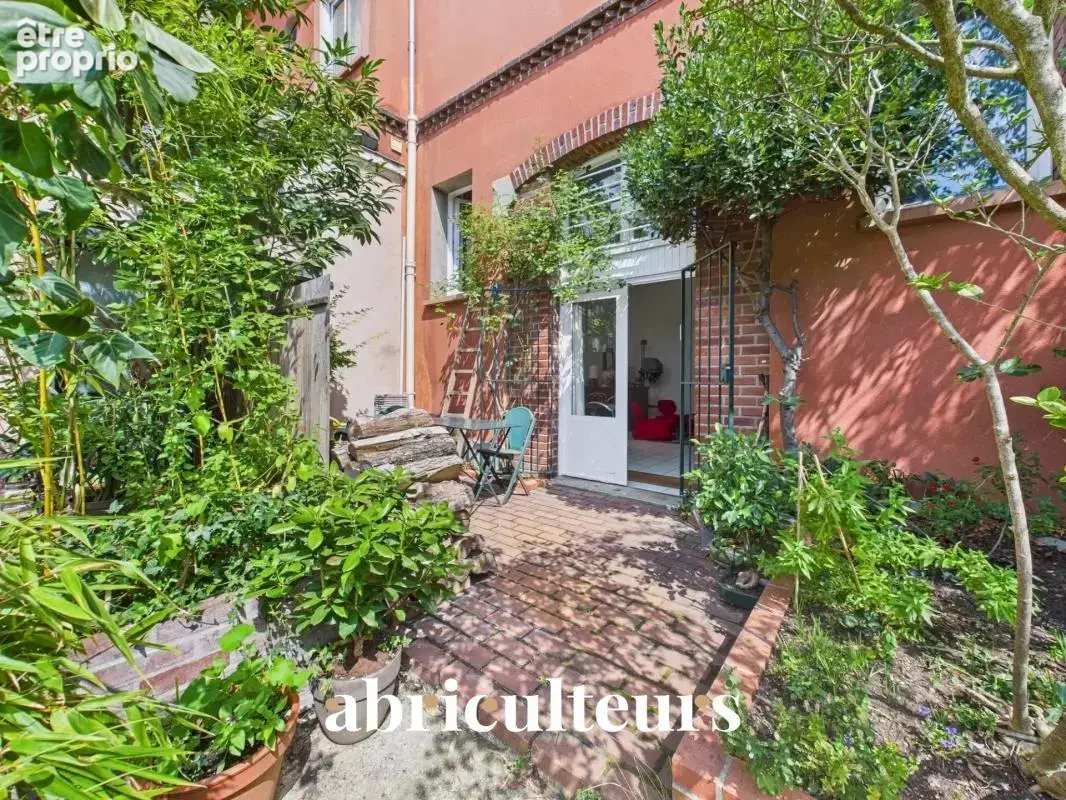 Duplex de charme : beaux espaces et extérieur privé à vendre aux Lilas (93260) - photo 15