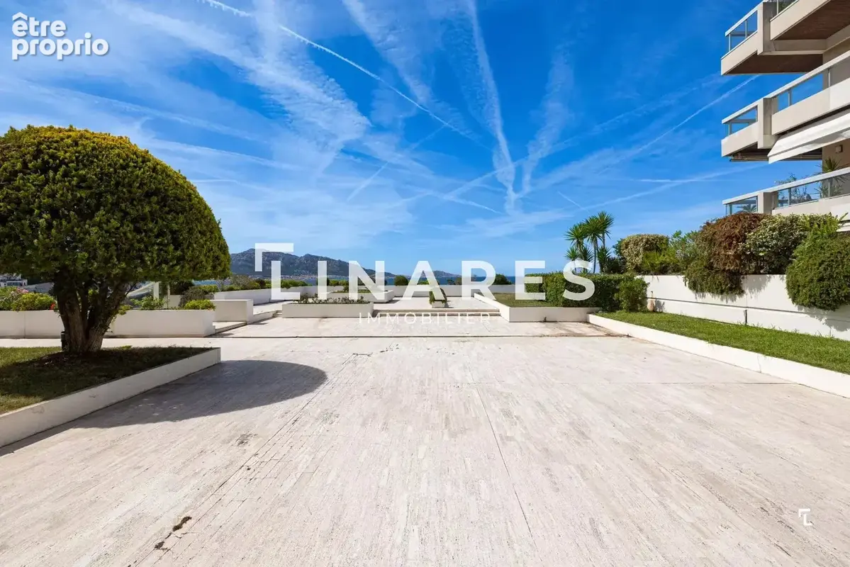BLEU INFINI - Appartement T5 de 180m2 - Terrasse - Balcon - Garage - Cave - 13007 Roucas Blanc - photo 4